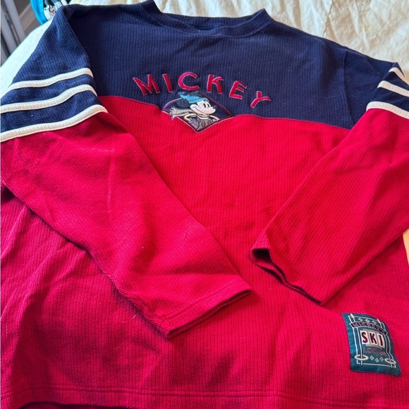 🏔️ Vintage Mickey Mouse Ski Lodge Long Sleeve Men’s Shirt - Never Worn Size M🏔 - Picture 2 of 14
